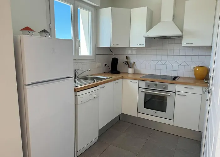 : 47m², Balcon, Parking Privé, Ascenseur - Fr-1-738-48 Apartamento