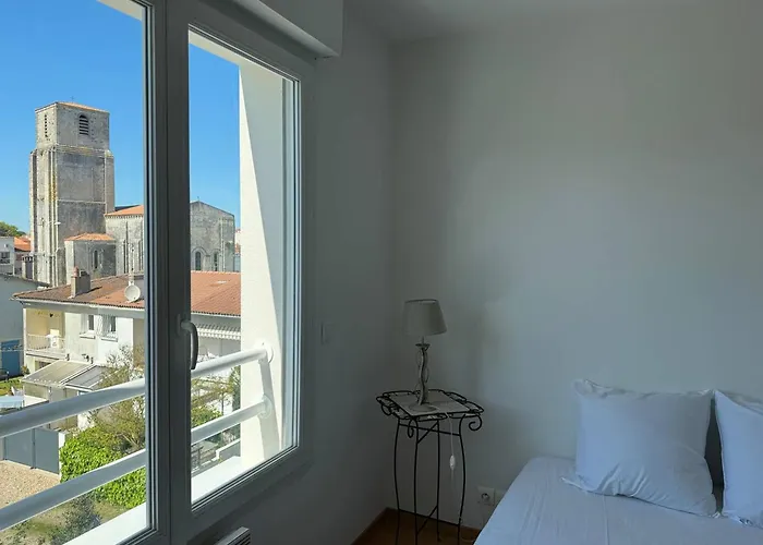 : 47m², Balcon, Parking Privé, Ascenseur - Fr-1-738-48