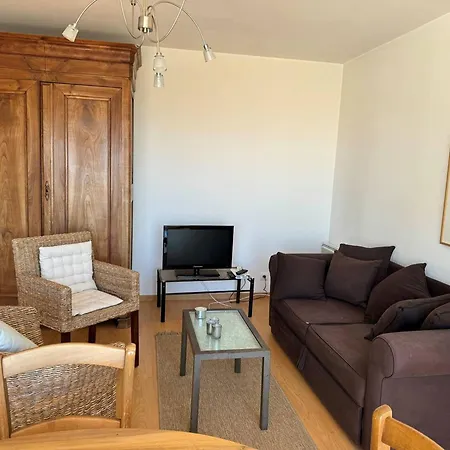 Royan : Appartement 47m², Balcon, Parking privé, Ascenseur - FR-1-738-48 *