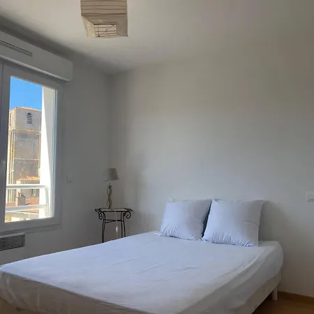 : 47m², Balcon, Parking Prive, Ascenseur Apartmán *