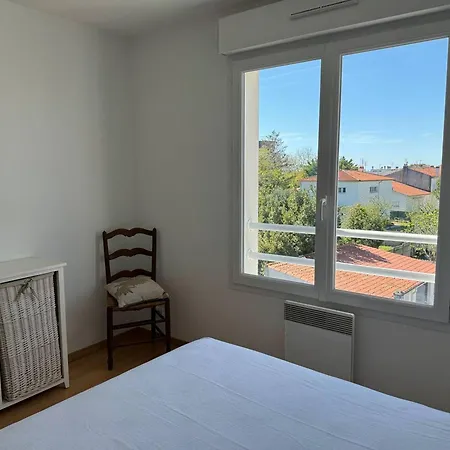 : 47m², Balcon, Parking Prive, Ascenseur Apartment