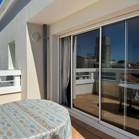 : 47m², Balcon, Parking Prive, Ascenseur Apartmán